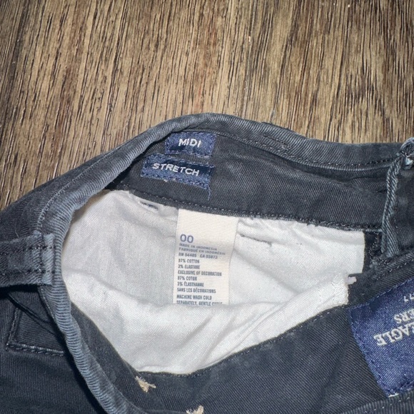 American Eagle Junior Women’s Washed Out Black Shorts Size 00 - Picture 7 of 10